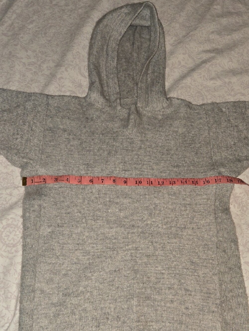 Paka Cozy Gray Hooded Women’s Sweater - Picture 4 of 6